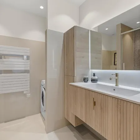 アパート Ref 2032 Renovated Apartment-sea View -ideal For Conferences And Vacations カンヌ