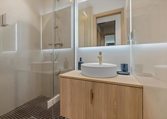 Ref 2032 Renovated Apartment-sea View -ideal For Conferences And Vacations カンヌ