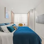 Apartment Ref 2032 Renovated Apartment-sea View -ideal For Conferences And Vacations *