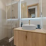 Ref 2032 Renovated Apartment-sea View -ideal For Conferences And Vacations Cannes