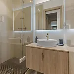 Ref 2032 Renovated Apartment-sea View -ideal For Conferences And Vacations Apartment Cannes